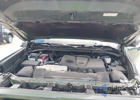 2023 Toyota Tundra Sr5 из США, поврежденный, VIN 5TFLA5DB6PX071465